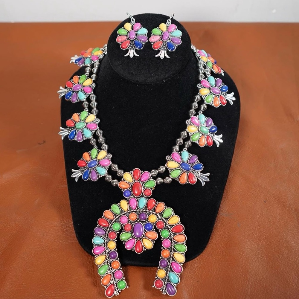 Floral Necklace and Earring Set